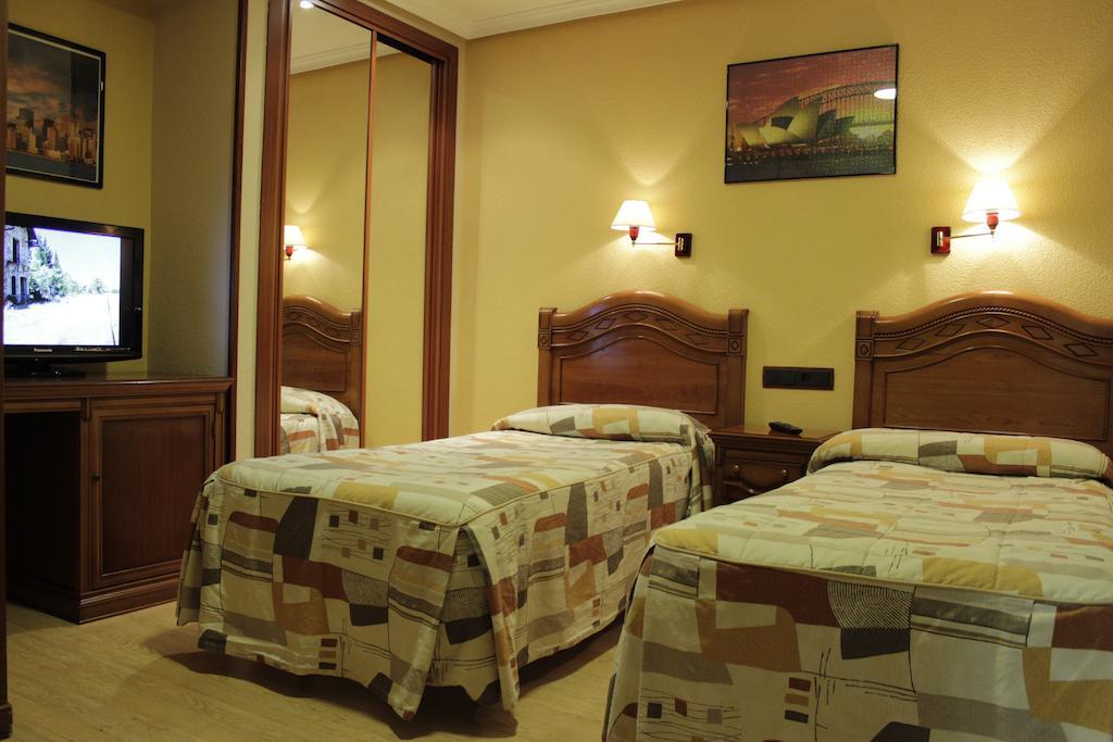 Hostal Ana Belen — Photos 3